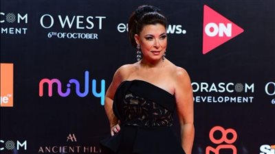 أول ظهور لـ أنوشكا في مهرجان الجونة السينمائي 2021