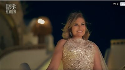 عطل فني يتسبب في وقف عرض أغنية حفل ختام المهرجان