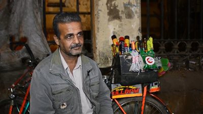 أقدم بائع مفكات بالدرب الأحمر: عيالي الـ 5 مادخلوش التعليم ومش عارف أصرف عليهم