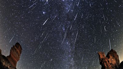 10 زخات في الساعة.. ظاهرة شهب التنين تمطر سماء مصر غدًا