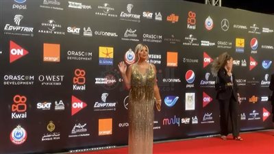  بوسي شلبي في ختام الجونة السينمائي: نتقابل في الدورة السادسة | فيديو