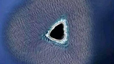 بوابة لعالم آخر.. جزيرة محيرة بالمحيط الهادئ تثير الجدل عبر السوشيال ميديا