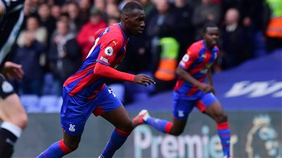 تعادل نيوكاسل وفوز واتفورد.. تعرف على نتائج مباريات الدوري الإنجليزي