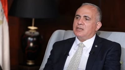 وزير الري: إعادة تدوير الماء ليس بدعة.. ومحتفظ بمياه صرف معالجة من سنغافورة