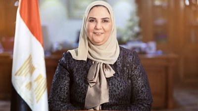 وزيرة التضامن: طالبنا بتغليظ عقوبة الزواج المبكر لتشمل الأب والمأذون والزوج