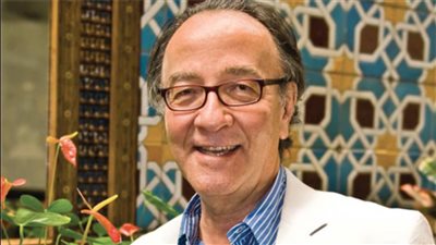 أدار 5 مهرجانات عالمية.. 10 معلومات عن بيتر سكارليت مدير مهرجان الجونة المنتظر