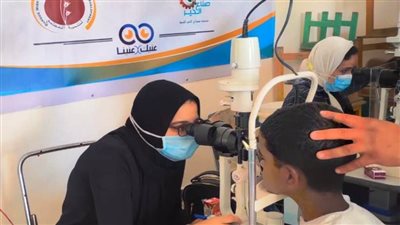 محافظ أسوان يتابع نتائج القافلة الطبية لأمراض العيون بقرى كوم أمبو