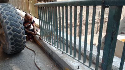 محافظة الجيزة تنفذ أعمال صيانة لكوبري الساحل ومحور صفط اللبن