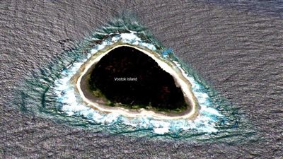 غامضة ومظلمة.. العثور على جزيرة وسط المحيط الهادئ بخرائط جوجل