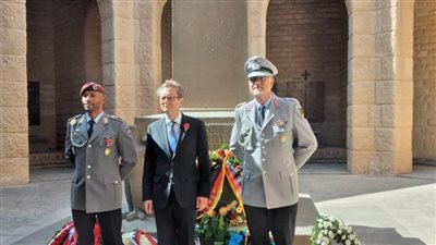 ذكرى معركة العلمين وهزيمة النازية.. السفير الألماني يشارك في تأبين ضحايا الحرب العالمية الثانية بمصر 