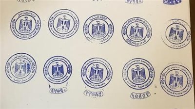 أخطر مزورين في مصر.. ضبط مصنع لتزييف أختام النسر الرسمية يضم 95 ختمًا لجميع الوزارات والهيئات