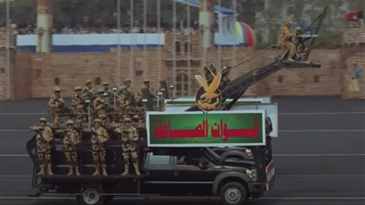 السيسي يشهد طابورًا لـ عرض المعدات العسكرية للأفرع الرئيسية بالقوات المسلحة