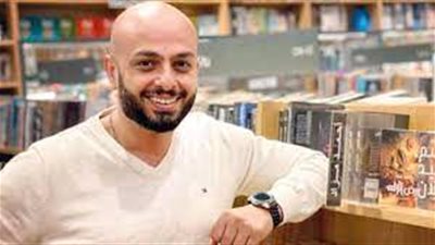 أحمد مراد: أنا بناتي مبيقروش بالعربي.. وإحنا مبنكتبش كويس