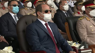 الرئيس السيسي يشهد فيلمًا تسجيليًا بعنوان قادة في وجدان الأمة
