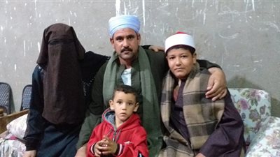 حنجرة ذهبية.. طفل يبدع في تلاوة القرآن بسوهاج ويتمنى لقاء شيخ الأزهر| صور وفيديو 