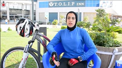 كابتن منار: بحلم أعلم البنات ركوب العجل.. وأخليهم واثقين في نفسهم