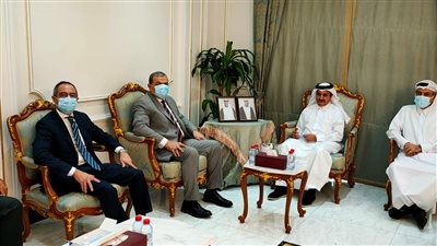 سعفان يبحث مشاركة العمالة المصرية في استعدادات وتنظيم كأس العالم 2022 بقطر