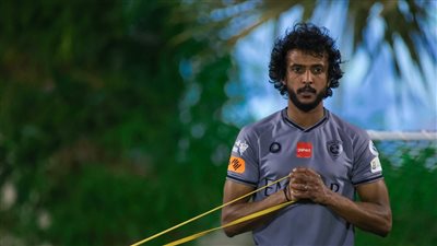 الجهاز الطبي للهلال يرفض مشاركة ياسر الشهراني فى الكلاسيكو أمام أهلي جدة 