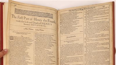 بـ100 ألف دولار.. عرض نسخة نادرة من أعمال شكسبير للبيع في مزاد علني