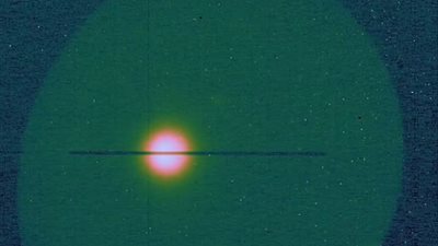  شفق قطبي غامض في لأورانس الكوكب السابع| صور