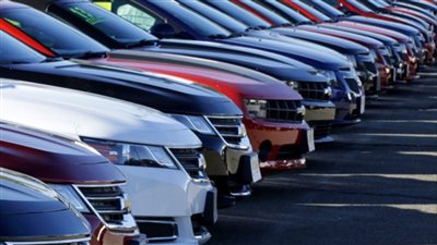 عضو بـ رابطة تجار سيارات: بعض الوكلاء يحددوا قيمة الأوفر برايس للموزعين.. والحل في العزوف عن الشراء