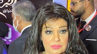 بسبب الراقصة جوهرة.. فيفي عبده تترك مهرجان أوسكار العرب غاضبة