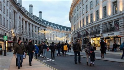 ارتفاع أسعار 30% من المنتجات الغذائية والسجائر خلال أكتوبر الماضي ببريطانيا