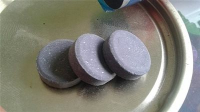 مسنة تحاول الانتحار بحبة حفظ الغلال القاتلة بسبب خلافات مع نجلها في كفر الشيخ