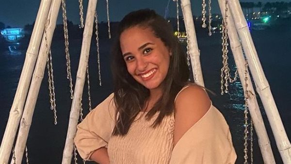 الطالبة كنزي