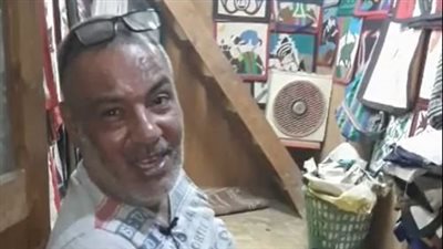 أقدم صانع خيامية بالدرب الأحمر: شغال بقالي 40 سنة ونفسي السياحة ترجع