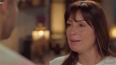 محمود عمرو ياسين يقرر العيش مع نرمين الفقي في الحلقة التاسعة من حكاية على الهامش