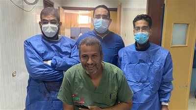 من المطار إلى غرفة العمليات.. فريق طبي بمستشفى سوهاج الجامعي ينقذ ساق شاب من البتر