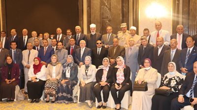 مجلس جامعة الأزهر يدعو منسوبيه بسرعة الحصول على تطعيم كورونا