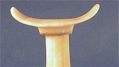 وسادة للنوم.. تعرف على مسند الرأس في مصر القديمة 