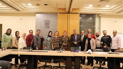 مستشار غرفة الإسكندرية يقدم عدة نصائح بشأن أسس خطط الأعمال وتقييم المشاريع الصغيرة