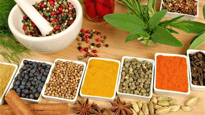 علاج البهاق بالأعشاب والملح والثوم.. اتبع هذه الوصفات الطبيعية