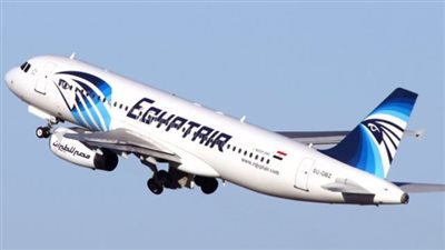 انتظام رحلات مصر للطيران إلى نيويورك بعد توقفها لسوء الأحوال الجوية