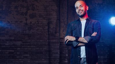 منهم أبو وفريق كهارب.. قائمة نجوم آخر حفلات إكسبو دبي لشهر أكتوبر