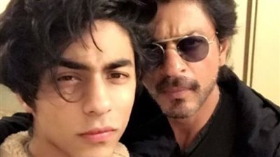 بعد الإفراج عنه بكفالة.. تفاصيل القبض على آريان نجل شاروخان في قضية مخدرات 