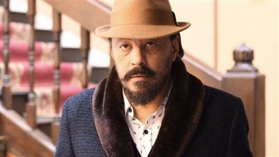 عمرو عبد الجليل زعيم عصابة في فيلم العيل 