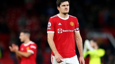 مانشستر يونايتد يسحب شارة القيادة من ماجواير الموسم المقبل