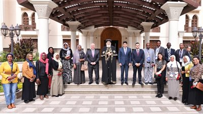 وفد إعلامي سوداني يزور البابا تواضروس بالمقر البابوي│ صور