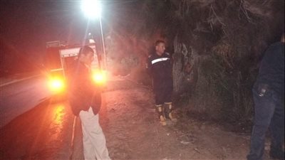 السيطرة على حريق بجانب طريق دمنهور - دسوق 