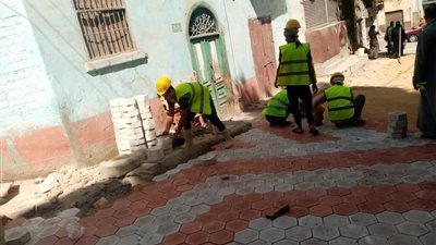 محافظ أسيوط: شوارع حي غرب تتزين ببلاط الإنترلوك ضمن الخطة الشاملة للتطوير والتجميل 