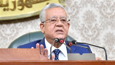 جبالي لـ النواب: بتسلِّموا على بعض مرتين قبل الجلسة وداخل القاعة.. بتوحشوا بعض