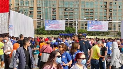 توافد أعضاء سموحة على لجان الانتخابات وتأمين شرطي مكثف | صور