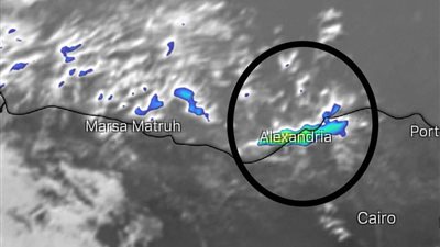 الأقمار الصناعية تكشف وجود سحب رعدية على الإسكندرية وسقوط أمطار | صور 