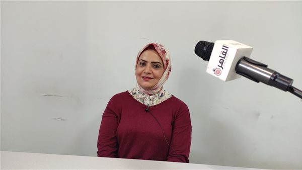 حنان مدين مأذونة