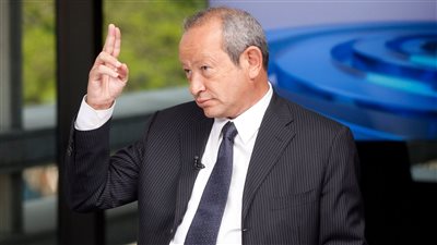 رغم انتقاده لها.. عائلة ساويرس المستفيد الأول من دخول الدولة في المشروعات| تفاصيل