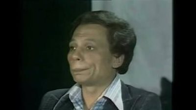 تفاصيل تنبؤ عادل إمام بـ فيروس كورونا في مسرحية شاهد ماشافش حاجة